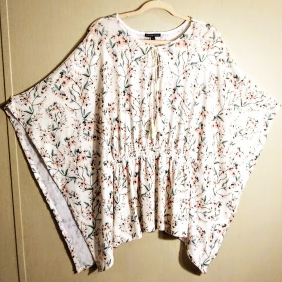 NWT*SIGNATURE STUDIO*FLORAL PRINT TOP*KIMONO TYPE SLEEVES*WOMAN L - Picture 2 of 10
